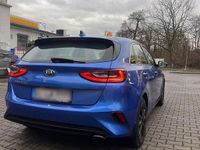 Gebraucht Kia Ceed Turbo 140 PS (102 kW) 2019 Blau Kleinwagen