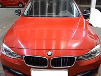 Gebraucht BMW 320 Sport Line 184 PS (135 kW) 2013 Rot Kombi