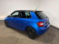 Gebraucht Skoda Fabia Style 90 PS (66 kW) 2015 Raceblau metallic Limousine