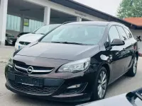 Gebraucht Opel Astra Edition 140 PS (102 kW) 2013 Braun Kombi