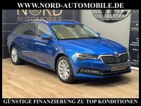Gebraucht Skoda Superb Style 200 PS (147 kW) 2023 Raceblau metallic (metallic) Kombi