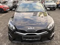 Neu Kia Ceed Sportswagon 100 PS (73 kW) 2025 Schwarz Kombi