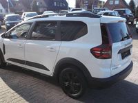 Gebraucht Dacia Jogger Extreme 110 PS (80 kW) 2024 Gletscherweiss Van / Kleinbus