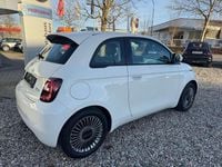 Gebraucht Fiat 500e 86 kW (118 PS) 2023 Gelatto weiß Kleinwagen