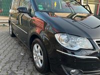Gebraucht VW Touran 140 PS (102 kW) 2008 Schwarz Van / Kleinbus