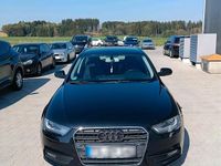 Gebraucht Audi A4 136 PS (100 kW) 2014 Schwarz Kombi