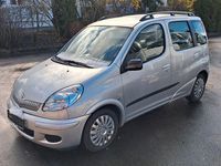 Gebraucht Toyota Yaris 87 PS (63 kW) 2004 Silber Limousine