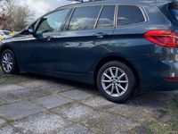 Gebraucht BMW 216 116 PS (85 kW) 2016 Grau Van / Kleinbus