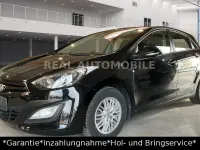 Gebraucht Hyundai i30 90 PS (66 kW) 2014 Phantom black Limousine