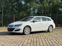 Gebraucht Opel Astra Active 110 PS (80 kW) 2013 Weiß Kombi