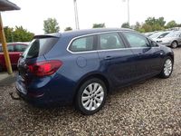 Gebraucht Opel Astra Innovation 125 PS (91 kW) 2012 Blau Kombi