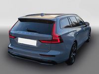 Gebraucht Volvo V60 Plus 197 PS (144 kW) 2025 Grau Kombi