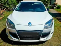 Gebraucht Renault Mégane Bose Edition 131 PS (96 kW) 2012 Weiß Coupé