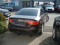 Gebraucht Audi A4 Ambiente 160 PS (117 kW) 2011 Braun Limousine
