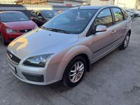 Gebraucht Ford Focus Fun X 101 PS (74 kW) 2007 Polarsilber metallic Limousine