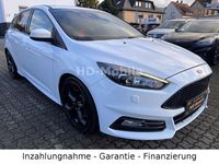 Usata Ford Focus ST 185 CV (136 kW) 2017 Bianco Berlina