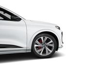 Gebraucht Audi SQ6 e-tron Ambiente 359 kW (489 PS) 2025 Gletscherweiß metallic SUV