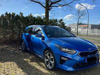 Gebraucht Kia Ceed Spirit 140 PS (102 kW) 2019 Blau Kleinwagen