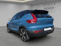 Gebraucht Volvo XC40 Plus 169 kW (231 PS) 2023 Fjord blue / metallic SUV
