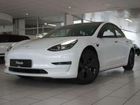 Gebraucht Tesla Model 3 366 kW (498 PS) 2021 Pearl white multicoat Limousine