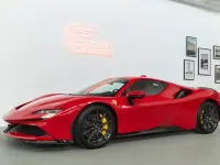Second-hand Ferrari SF90 999 CP (734 kW) 2023 Roșu