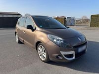 Gebraucht Renault Scénic III 131 PS (96 kW) 2012 Braun Van / Kleinbus