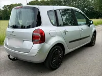 Gebraucht Renault Modus 75 PS (55 kW) 2010 Silber Van / Kleinbus