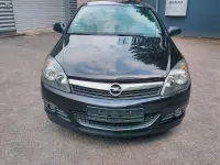 Gebraucht Opel Astra 116 PS (85 kW) 2009 Schwarz Coupé