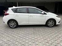 Gebraucht Toyota Auris Comfort 116 PS (85 kW) 2015 Weiß Limousine