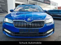 Gebraucht Skoda Superb Style 150 PS (110 kW) 2023 Blau Limousine