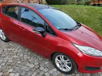 Gebraucht Ford Fiesta Trend 101 PS (74 kW) 2016 Rot Kleinwagen
