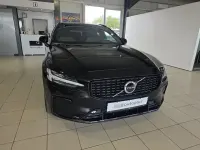 Gebraucht Volvo V60 Plus 197 PS (144 kW) 2023 Schwarz Kombi