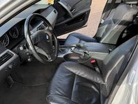 Gebraucht BMW 523 Advantage 177 PS (130 kW) 2005 Silber Limousine