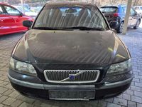 Usata Volvo V70 140 CV (102 kW) 2002 Nero Station wagon