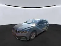 Gebraucht VW Passat R-line 122 PS (89 kW) 2023 Mondsteingrau Kombi