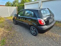 Gebraucht Kia Rio 97 PS (71 kW) 2006 Schwarz Limousine