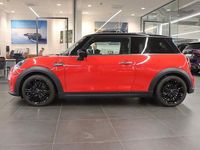 Gebraucht Mini Cooper 136 PS (100 kW) 2021 Chili red Kleinwagen