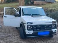 Gebraucht Lada niva 105 PS (77 kW) 2017 Weiß SUV