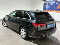 Gebraucht Audi A4 Sport 150 PS (110 kW) 2018 Mythosschwarz metallic Kombi