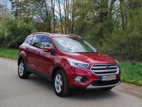 Gebraucht Ford Kuga Titanium 150 PS (110 kW) 2018 Rot SUV