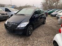 Gebraucht Mercedes A160 95 PS (69 kW) 2012 Kosmosschwarz  metalliclack Kleinwagen
