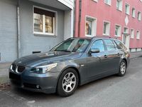 Gebraucht BMW 525 177 PS (130 kW) 2005 Grau Kombi