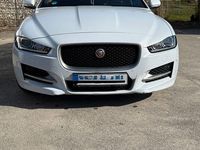 Gebraucht Jaguar XE 179 PS (131 kW) 2017 Weiß Limousine