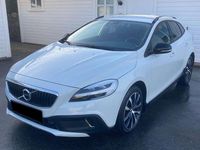 Gebraucht Volvo V40 CC 152 PS (111 kW) 2019 Weiß Kombi