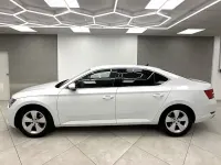 Gebraucht Skoda Superb Ambition 218 PS (160 kW) 2022 Weiß Limousine