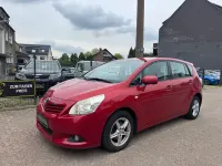 Gebraucht Toyota Verso 126 PS (92 kW) 2009 Rot Van / Kleinbus