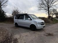 Gebraucht VW Transporter 150 PS (110 kW) 2021 Silber Van