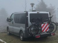 Second-hand Renault Trafic 100 CP (73 kW) 2002 Argintiu Monovolum