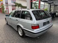 Gebraucht BMW 318 116 PS (85 kW) 1997 Grau Kombi