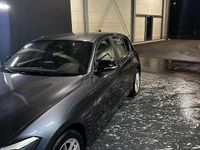 Gebraucht BMW 116 116 PS (85 kW) 2015 Grau Kleinwagen